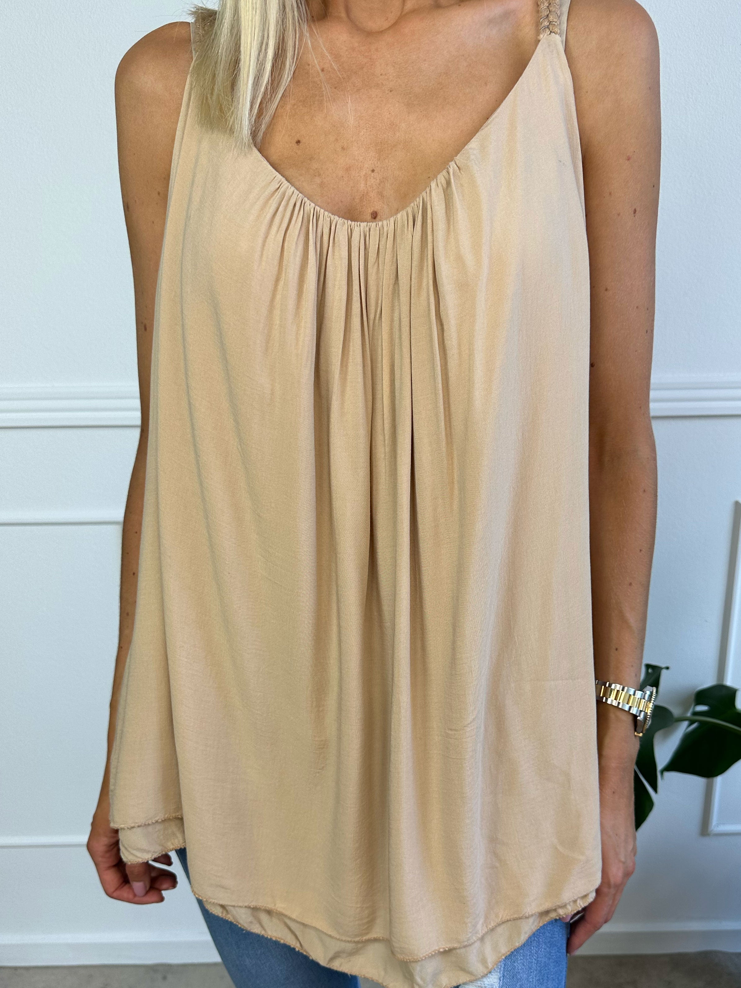 Asia - Söt enfärgad viskostopp med flätade band